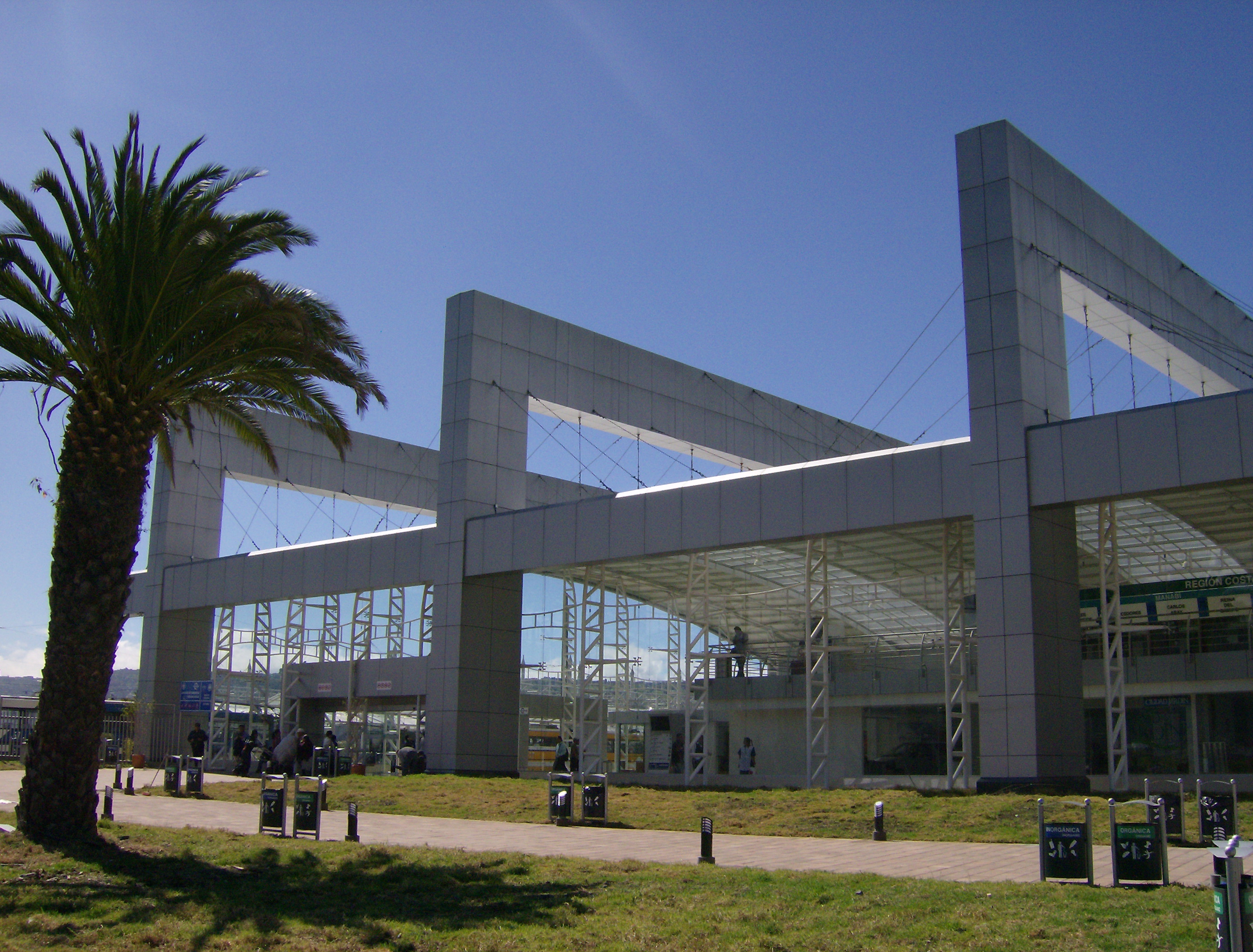 ϶Ŀ PROJECT IN ECUADOR- TERMINAL TERRESTRE
